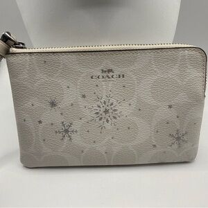 Coach Corner Zip Wristlet In Signature Canvas Beige Snowflake Print C1862